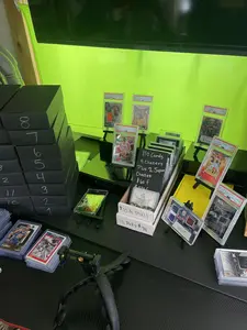 Pull box sports cards 115 cards 1-10 pulls per purchase