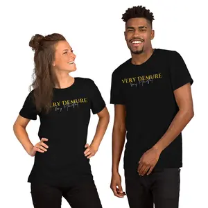 Very Demure, Very Mindful Unisex t-shirt