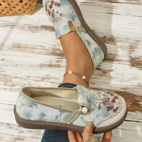 New Traditional Chinese Embroidered Beijing Cloth Shoes for Women, Soft Sole Mom Shoes, Vintage Tie-Dye Pearl Accents Mary Jane Sandals