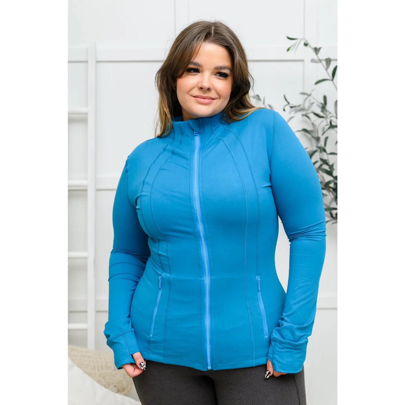 Staying Swift Activewear Jacket in Hawaiian Blue