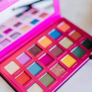 Vivid eyeshadow Palette