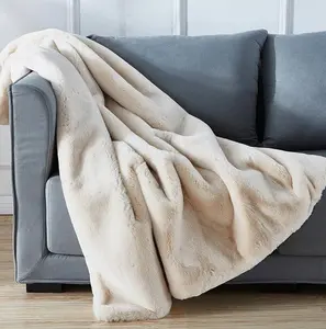Cozara Luxe Faux Fur Throw Blanket – Ultra Soft Cozy Home Essential