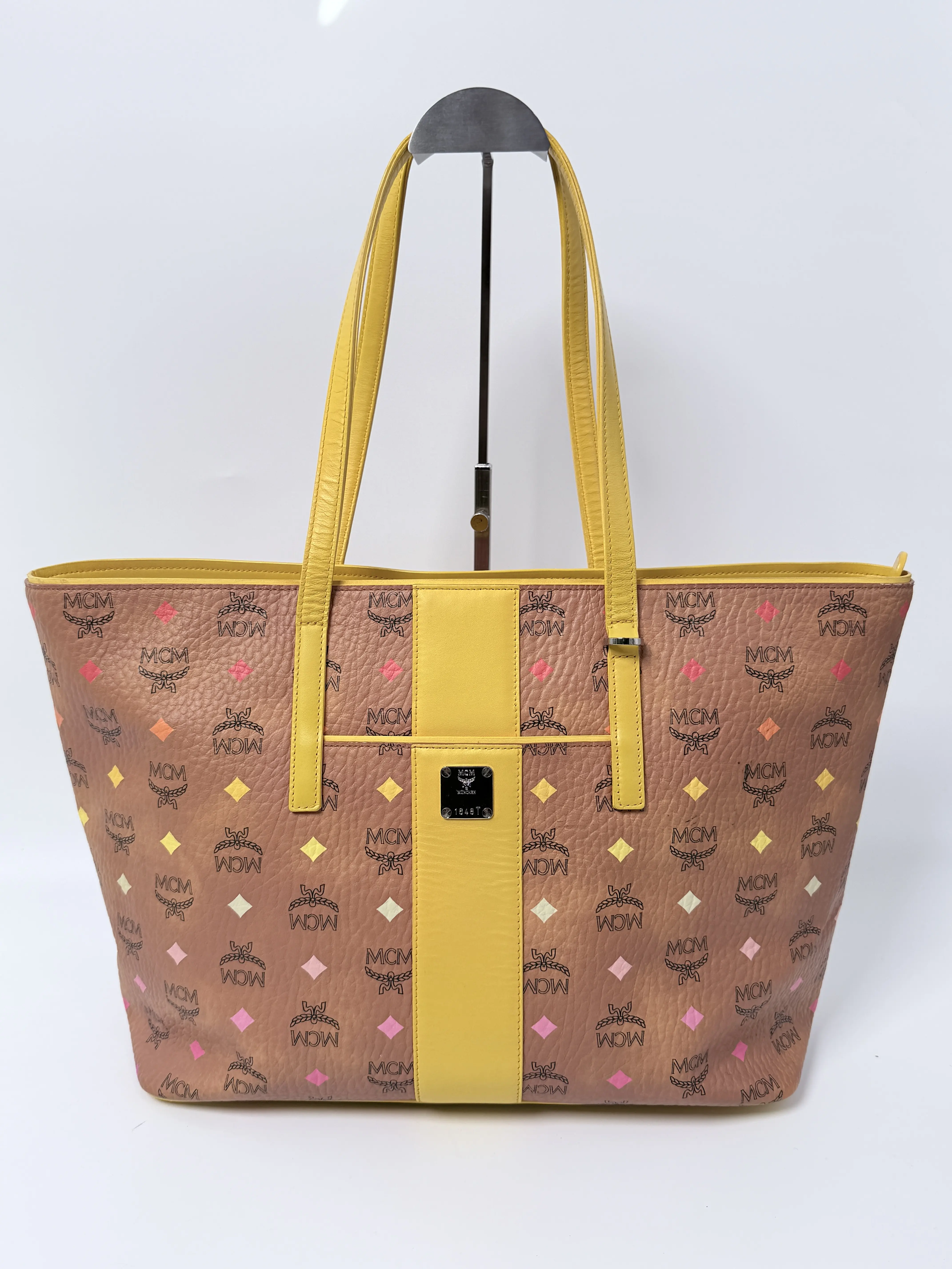Pre-owned MCM Canvas Tote Bags Pink and Yellow Flight Edition Visetos Medium Anya Shopper Tote Bag Shoulder Handbag JD163MCM