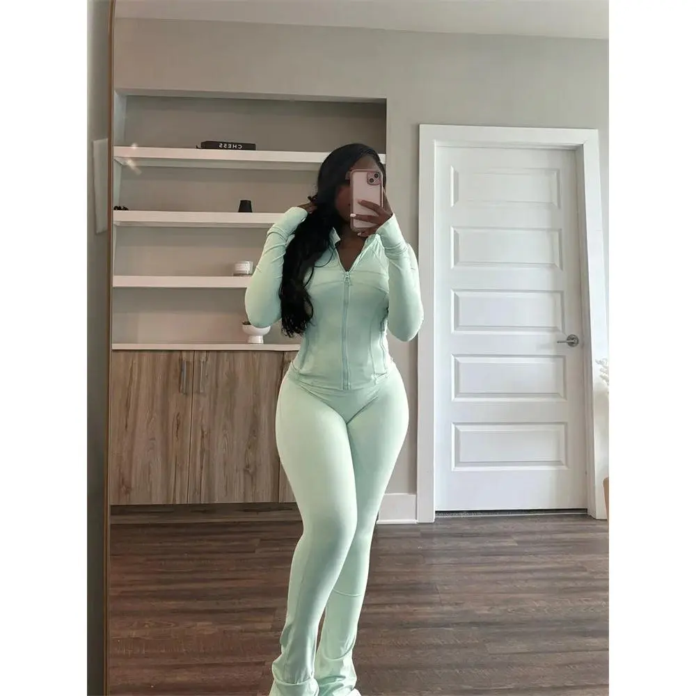 Women's Long Sleeve Zipper Crop Top Tracksuit – Slim-Fit Streetwear Set for Autumn Winter