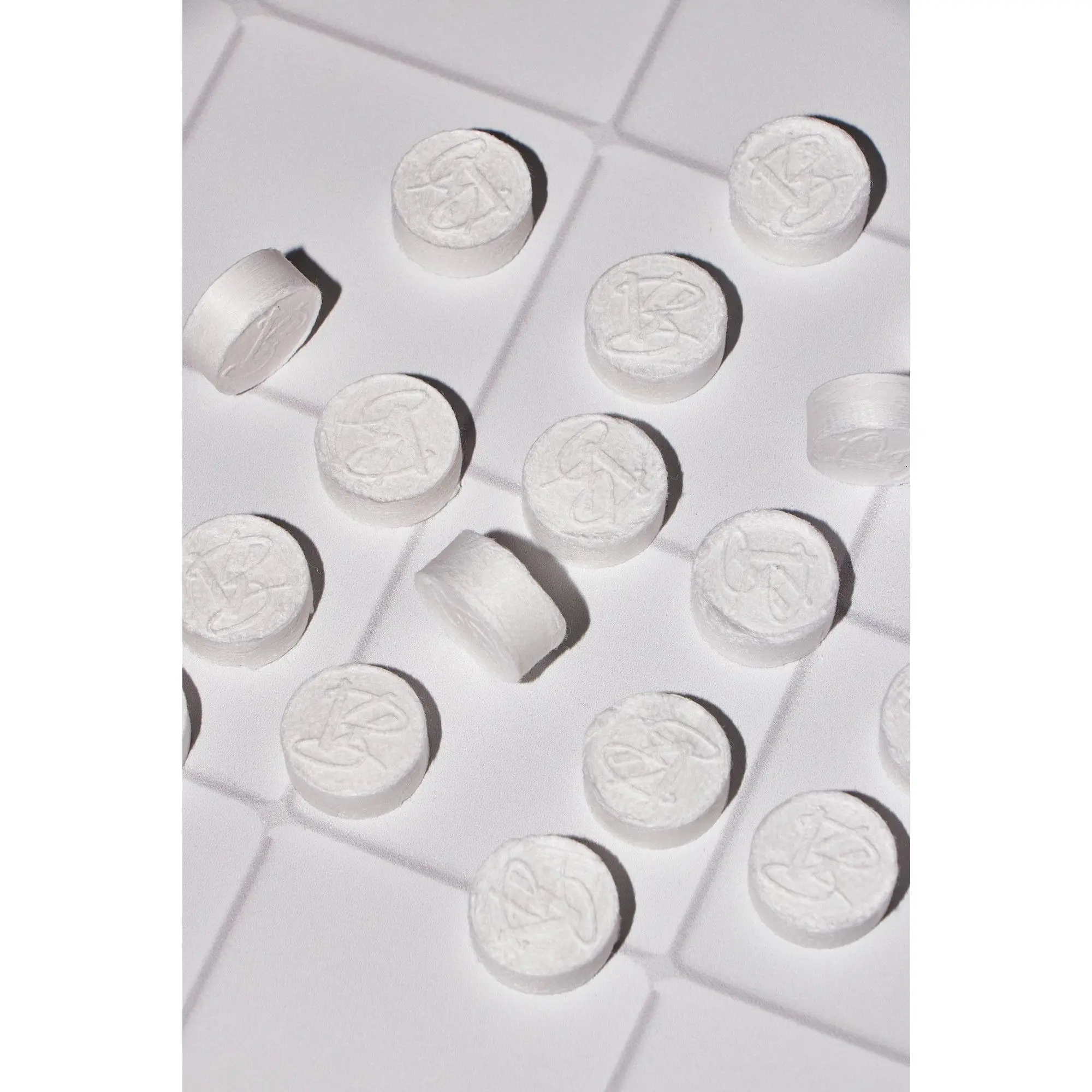 Show Off Compressed Towels