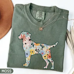 Comfort Colors Labrador Retriever Shirt, Floral Labrador Shirt, Lab Dog Mom Shirt, Labrador Lovers Graphic Tees, Gift for Dog Lover, Pet Owner Gift
