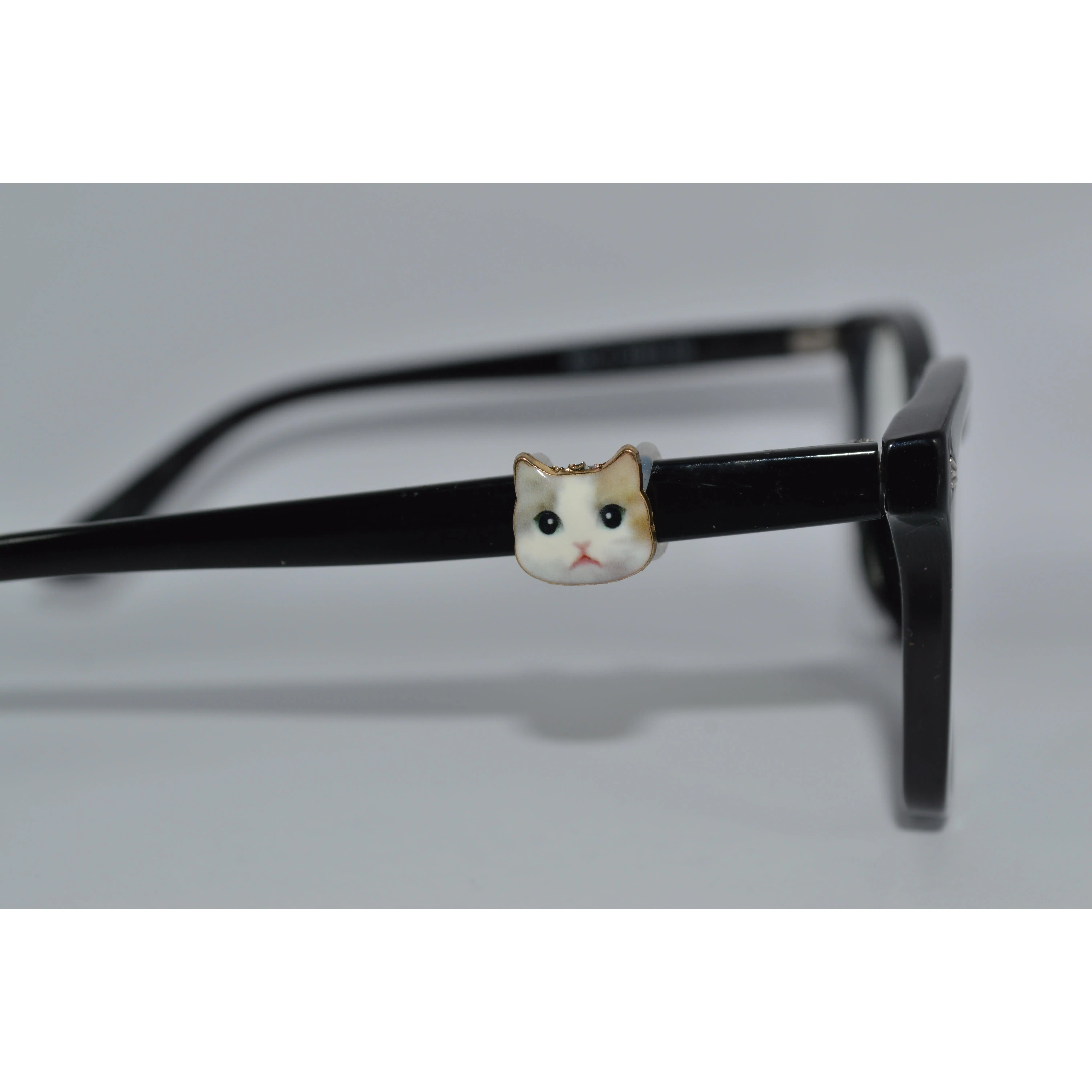 Kitty Cat Face Eyedeco  Charm                                             A1-A4