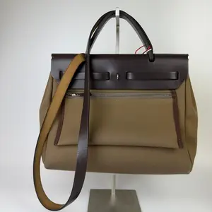 Pre-owned HERMÈS Herbag 211 Zip 31 model from Hermès. 