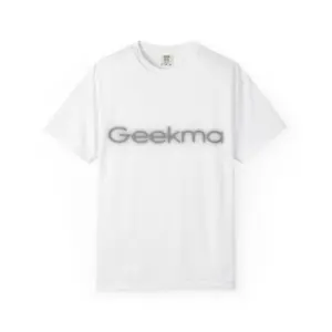 Geekma logo T-shirt | Retro blurred text Funny Couples T-Shirt