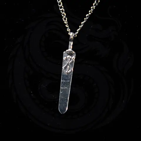 Unisex Dragon Slayer Sword Necklace Set - Bold Anime Icon Durable Alloy Pendant, 7g 19.69in Easy-Fit Chain, Intricate Detailing, Excellent Durability, Casual Costume Jewelry for Cosplay & Daily Wear, Collectible Accessory