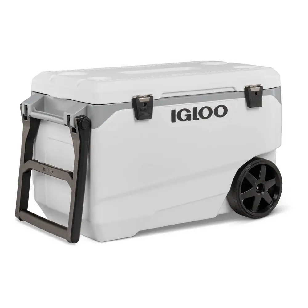 Igloo Latitude 137 Cans 90 Quart Rolling Cooler - White: Polyethylene Tow Handle