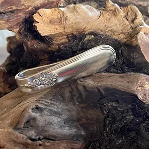 Vintage floral silverplate money clip