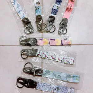 Randomly Keychain Straps for Women Men, Fashion Neck Accessories for ID Badges Holders and Keys