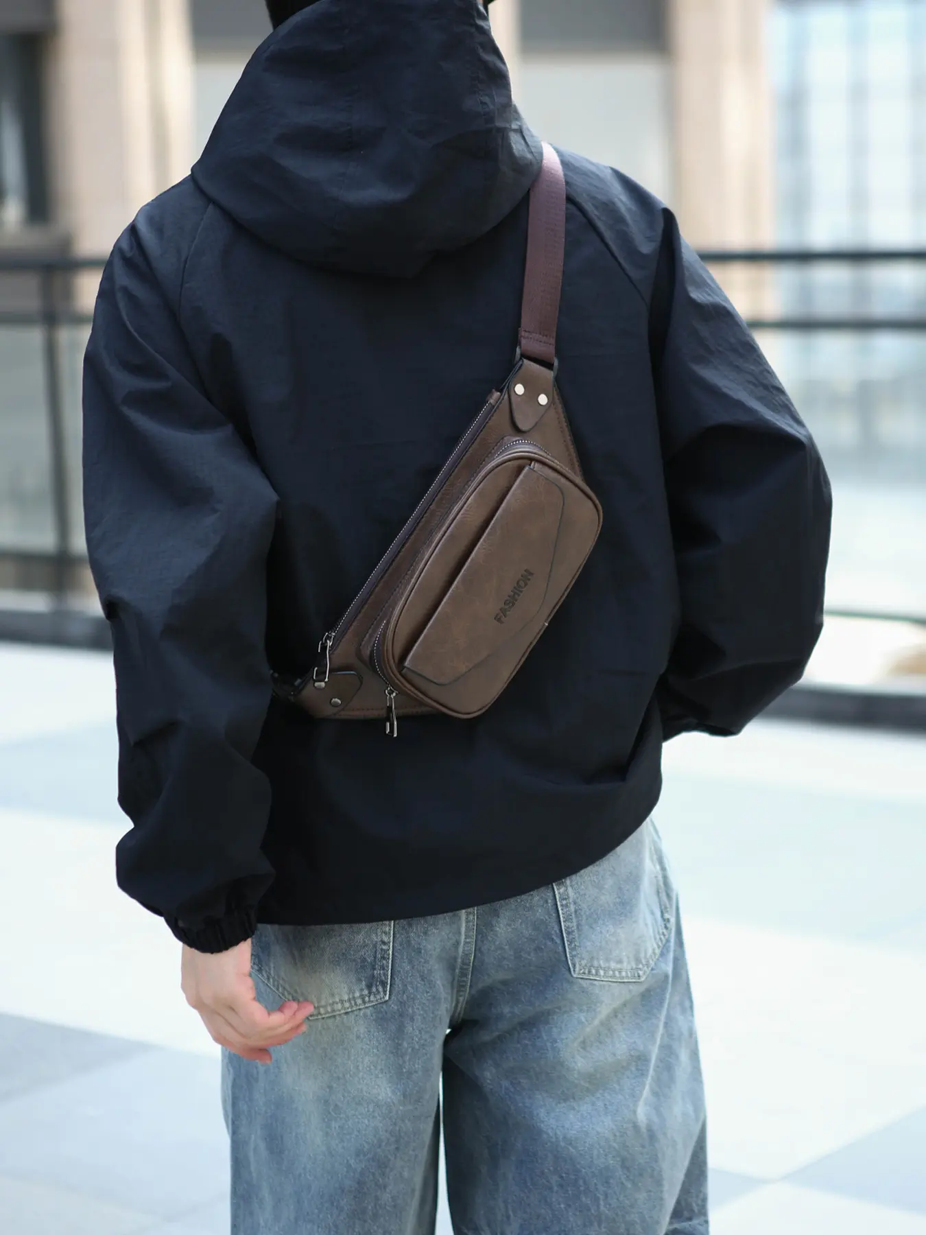 1PC Men's waist bag, multifunctional chest bag, Zipper bum bag, slung over one shoulder, zipper fanny pack closure, retro versatile, suitable for daily commuting, outdoor travel, sports, cycling, running, suitable for students, campus