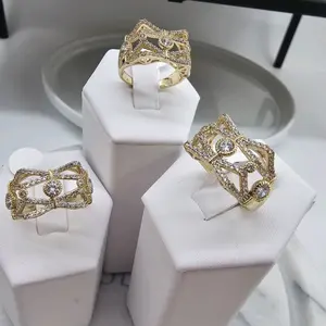 (R59) beautifull and elegant ring 14kgoldplated  (only size 8)