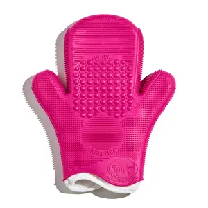 Sigma Beauty 2X Sigma Spa Brush Cleaning Glove | Dual-Sided Cleaning Tool Designed for Efficient and Thorough Makeup Brush Cleaning