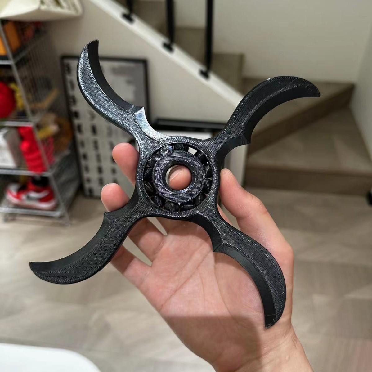 3D Printed Spinning Shuriken Fidget Spinner, Glow in the Dark Ninja Hand Spinner, Stress Relief Toy, Anime Cosplay Prop, Desk Sculpture Decor for Anime Fans