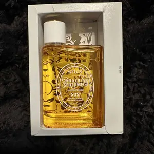 Product Review of Sttes Perfume 02 Irresistible - Perfume for Women - Pistachio, Vanilla & Salted Caramel Eau de Parfum 100ml from V**a “**” K**r