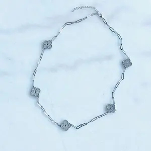 Collar de Trébol Bello y Elegante Collar Plata 925 Excelente Calidad Joyería Fina para Mujer
