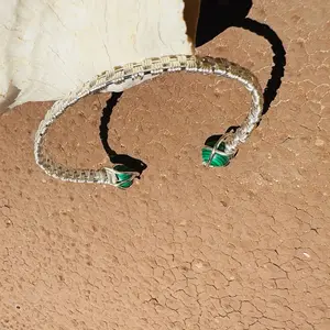 Winnie's Bliss Jewelry Handmade Silver Wire Weave Malachite Bangle - Nature's Beauty & Artisan Craftsmanship for Crystal Lovers