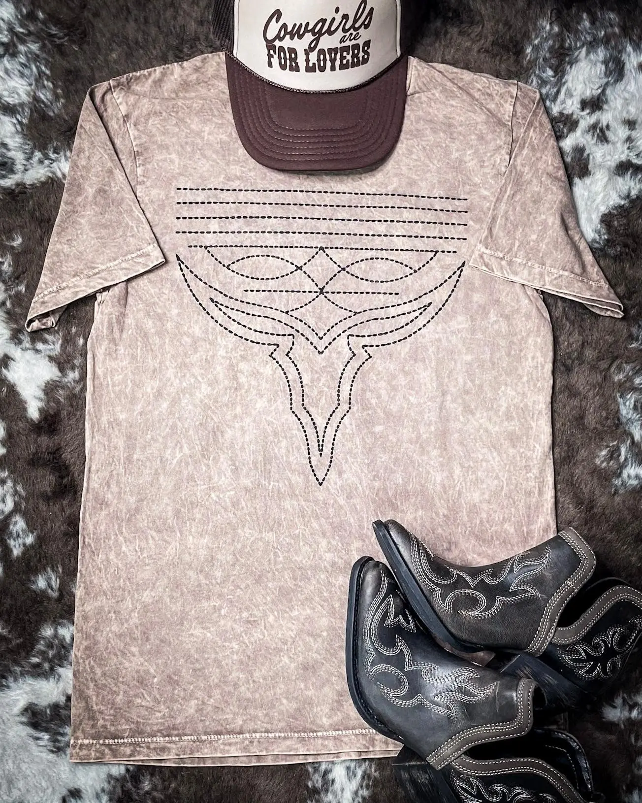 Western Short-Sleeve Round Neck Soft Cotton Western Boot Stitch Graphic T-Shirt - Mocha