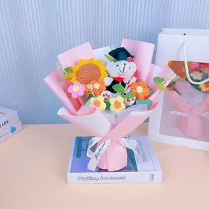Graduation Plush Flower Bouquet Gift Box, Cozy Healing Decorative Ornament, Graduation Photo Props, Heartfelt Friendship Gift