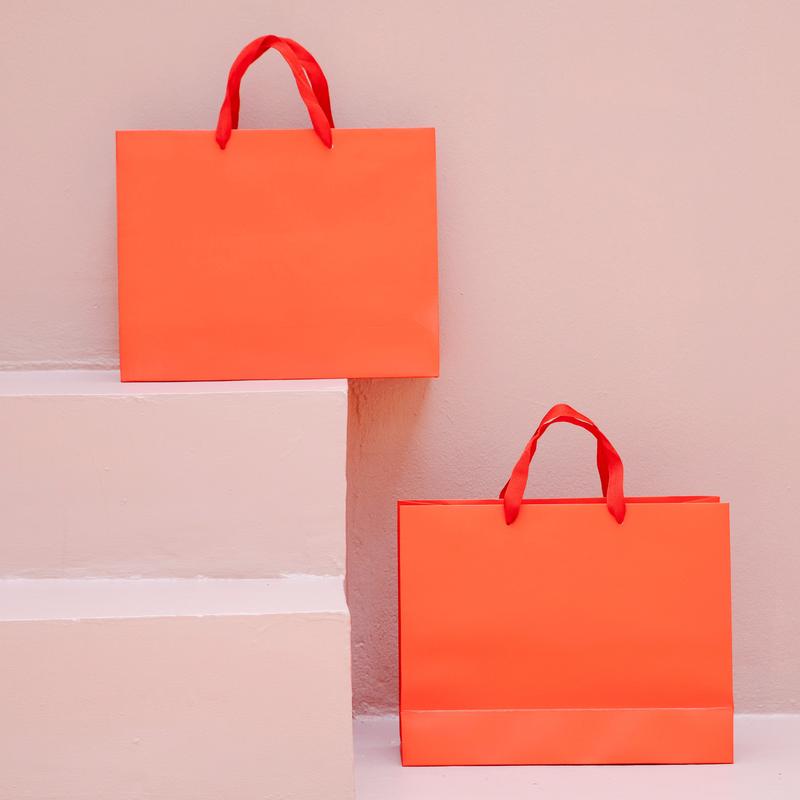 Thickened Personalized Reusable Paper Gift Bags For Small Businiss With Logo Handles, Different Sizes Two Sided Printing Kraft Gift Bags, Durable Water-Proof Custom Your Brand Text Lamination Kitchen Shopping Retail Birthday Party Favors Wedding Sacks