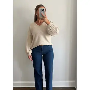 Abigail V-Neck Sweater- Oatmeal