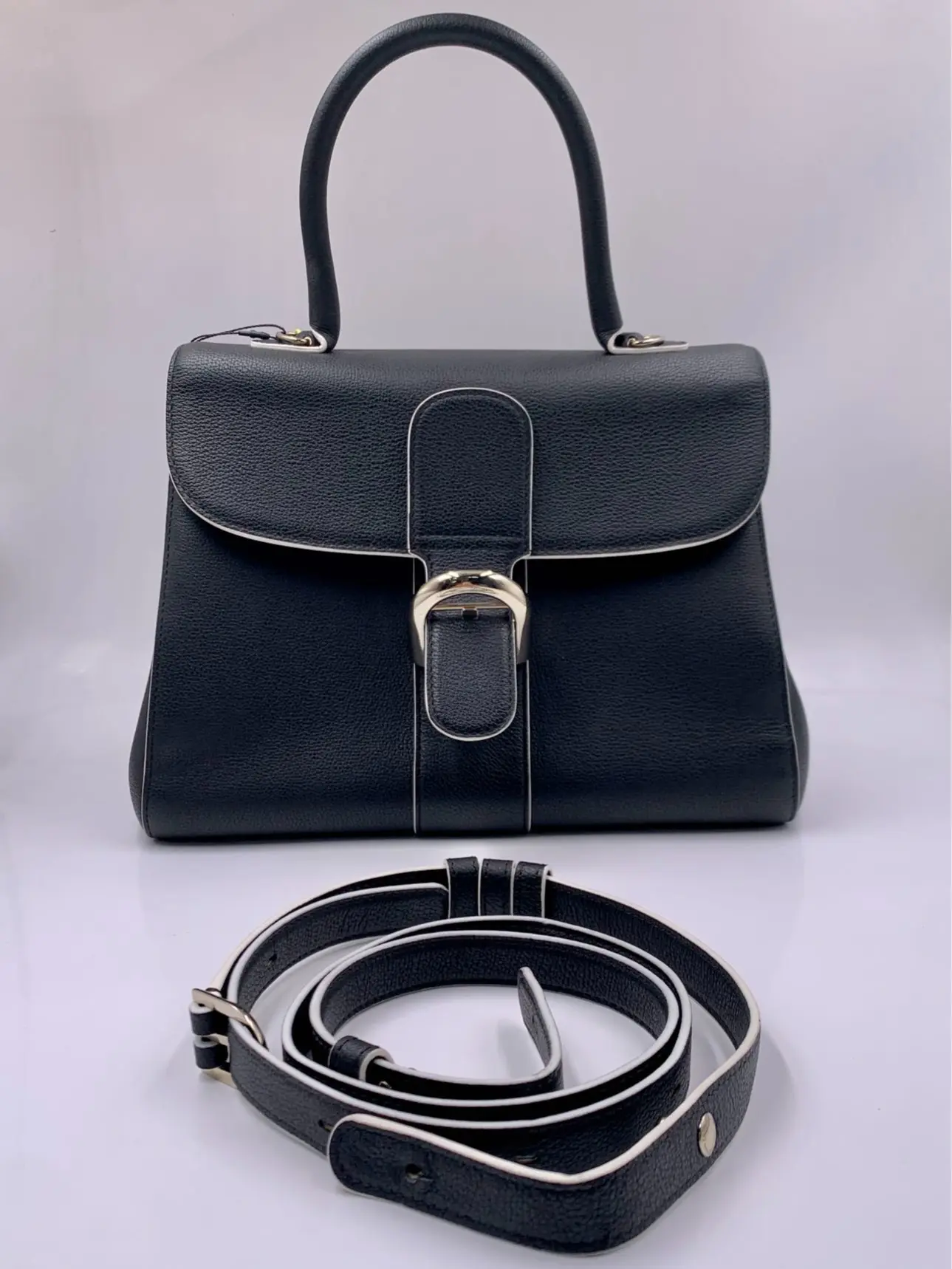 Pre-owned delvaux leather Crossbody Bags Brillant MM Black White Edge Silver Buckle Handbag with Detachable Adjustable Shoulder Strap KY01986