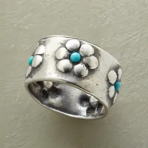 Vibrant Silvery Flower Turquoise Wide Ring - Unique Boho Chic Accessory for Daily Wear and Vacation - Unisex Gift Idea with Fashion Personality Jade Green