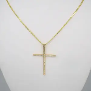 Fine Cross Necklace in Cuban Link - Elegant Design with Pendant and Pendant Necklace