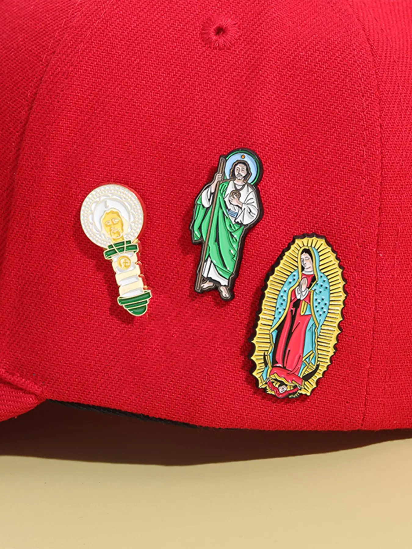 Cartoon Jesus Design Brooch, Creative Clothes Brooch, Fashion Accessories for Men & Women, Alloy Brooch Pin, Enamel Pin for Backpacks, Scarves, Hats Decoration Fixed Buckle, Hat Pins, Lapel Pins