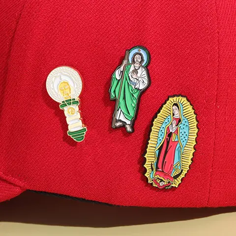 Cartoon Jesus Design Brooch, Creative Clothes Brooch, Fashion Accessories for Men & Women, Alloy Brooch Pin, Enamel Pin for Backpacks, Scarves, Hats Decoration Fixed Buckle, Hat Pins, Lapel Pins