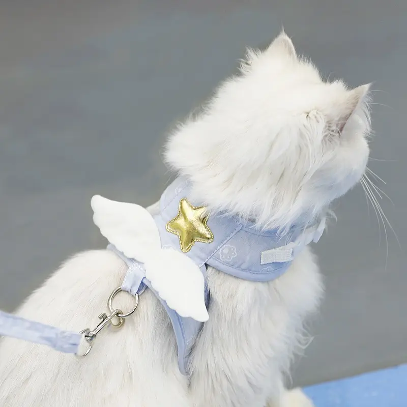 "Magic Kitten" Angel Wings Cat Harness and Leash Set - Vest-style harness for puppies and kittens, anti-escape design for outdoor walks, pet supplies. playful