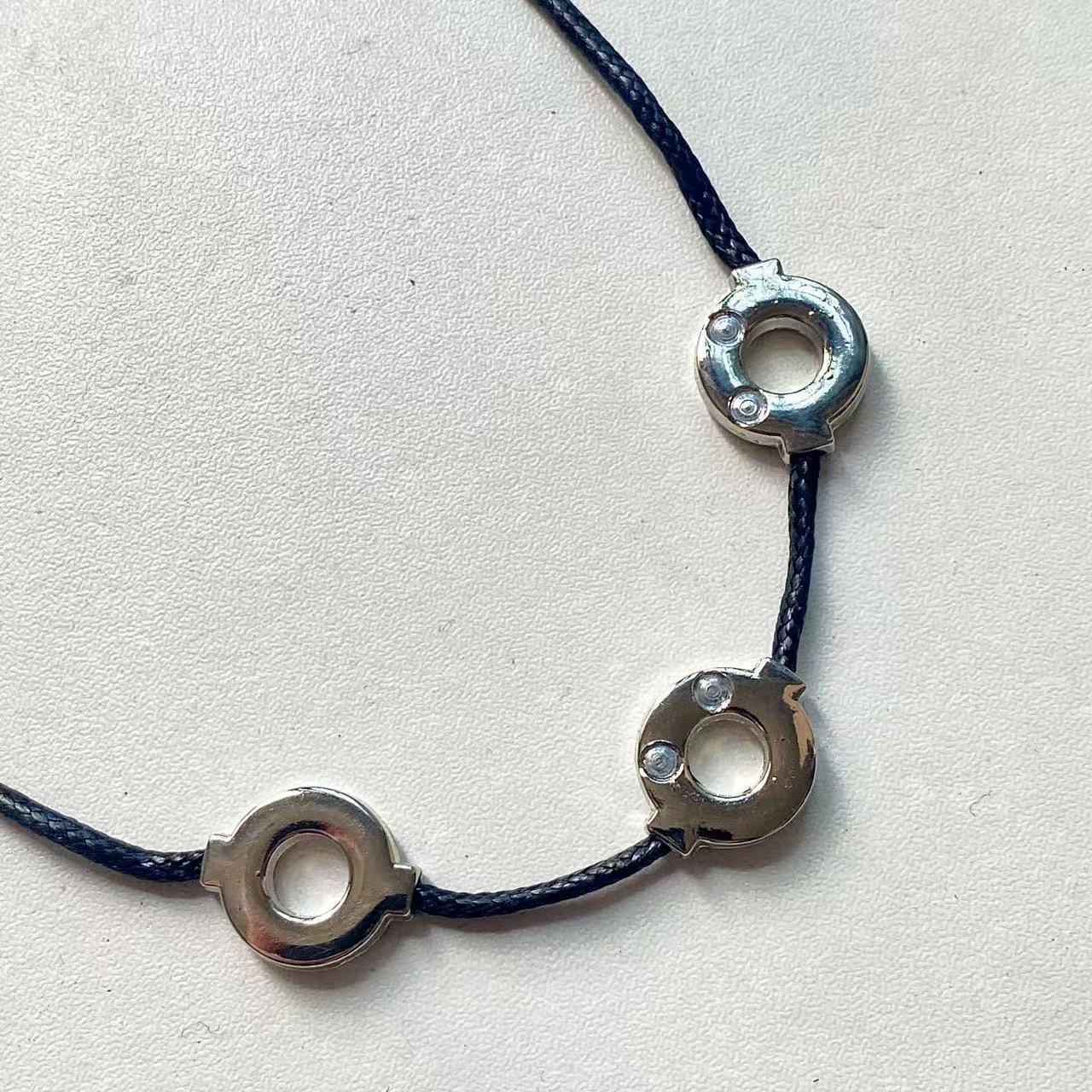 Akatsuki Itachi Uchiha Cosplay Set  Konoha Rogue Necklace Zhu Ring & Three-Ring Necklace High Quality Quality