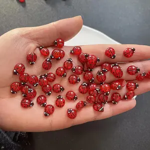 50 Glow-In-The-Dark Ladybug Beads, Resin Craft Decorations, DIY Mix Beads, DIY Jewelry Making Supplies, Creative Project Pendant for Crafts, Gifts, Home Decor, DIY Beading Accessories, Bead Set