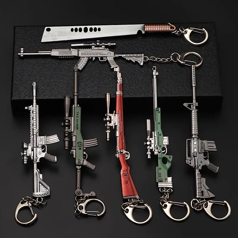 1pc Toy Keychain, Alloy Toy Model Pendant Car Key Chain Car Key Ring Gift For Men Boys