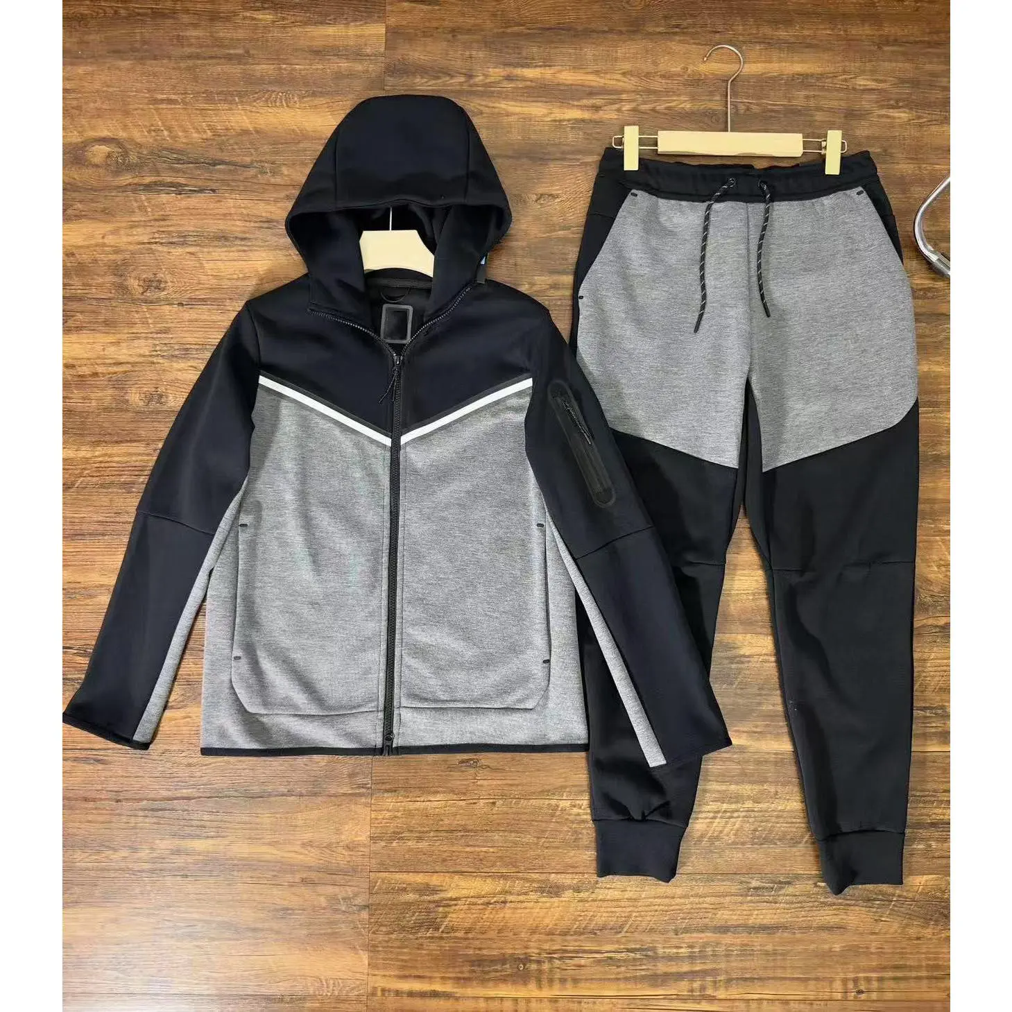 Black and Dark Grey Set