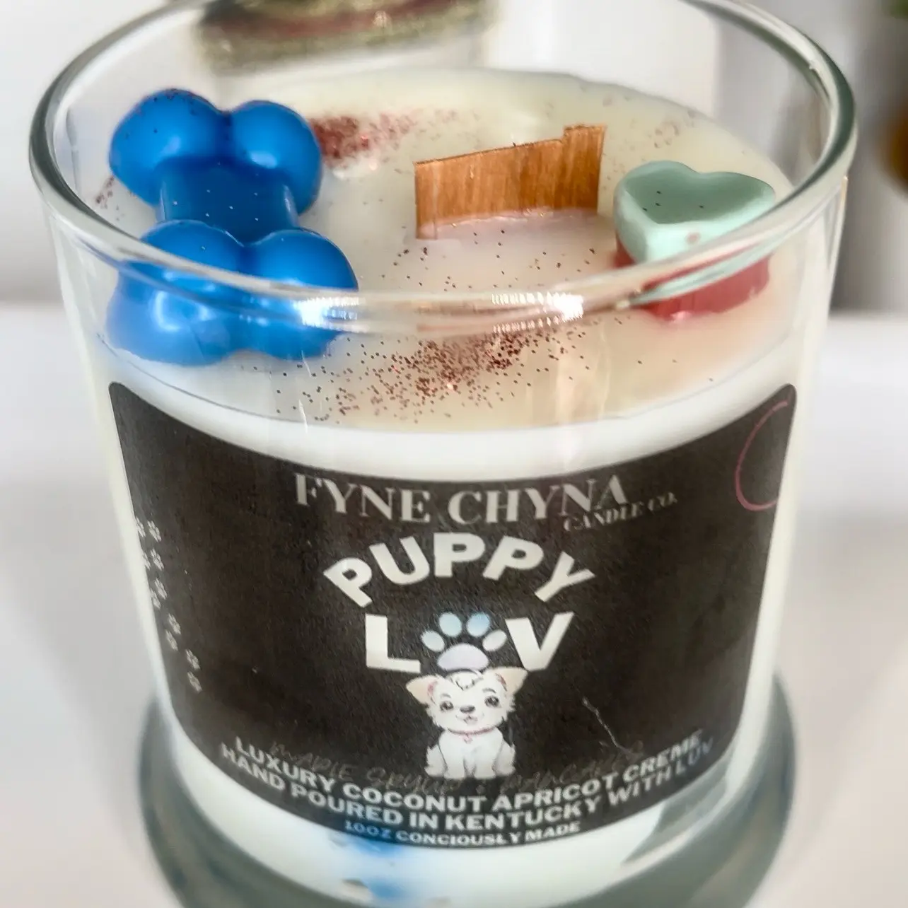 Fyne Chyna Puppy Luv Vegan Candle 10oz - Apricot Scent, Hand-Poured, Cozy Aroma for Home Decor & Scented Freshener - Decoration, Ornaments, Perfume,Odor Neutralizer