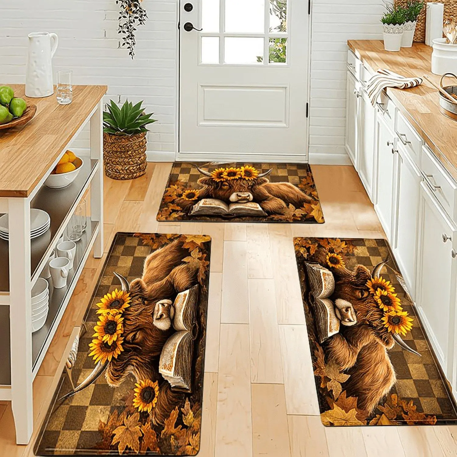 1pc Highland Cow & Sunflower - Soft Flannel Non-Slip Kitchen Mat Suitable for Bathroom, Bedroom, Living Room, Porch - Scottish Cow Mat, PVC Backing, Easy Clean
