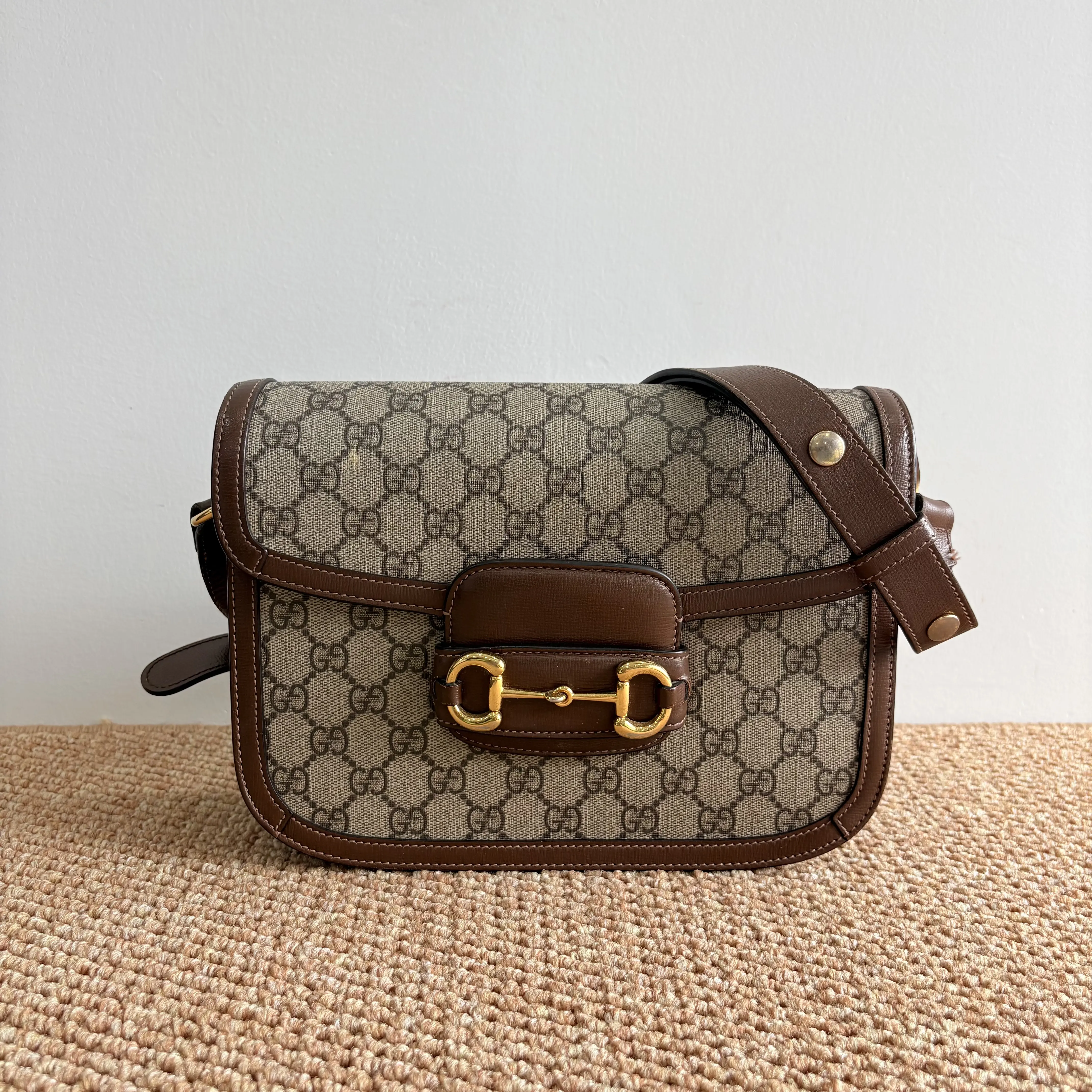 Pre-owned GUCCI Horsebit 1955 Medium GG Supreme Shoulder Crossbody Bag