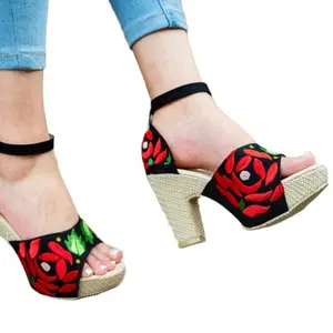 Mexican heels Footwear, Embroidered, Made in Mexico elegante zapatillas bordadas, comfort and flexibility