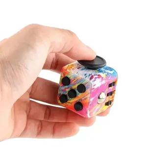 Stress Relief Cube Finger Toy, Portable Anti-Stress Toy for Adults and Seniors, Multifunctional Sensory Toy, Fidget Toy for Relaxation and Focus, Stress Relief Fidgets