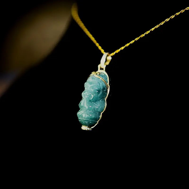 Jade monkey king au750 18k real gold vs/vvs 0.2ct pendant