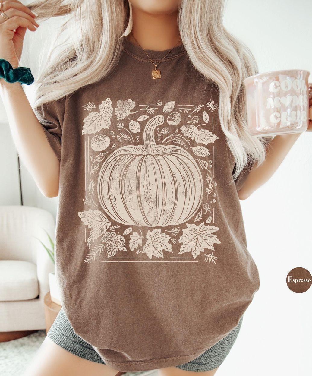 Comfort Colors Retro Vintage Fall Pumpkin T-Shirt, Boho Halloween Pumpkin Graphic Tee, Spooky Season Apparel, Cute Fall Autumn Pumpkin Spice Shirt, Cozy October Fall Outfit, Thanksgiving Holiday Gift for Women & Men, Pumpkin Spice Tee