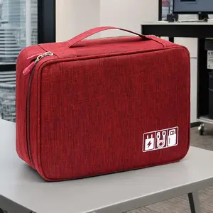 Travel Storage Bag Multi-Functional Organizer Waterproof Wear-Resistant Carry Case Suitable for Camping and Business Travel Light Lightweight Accessory Makeup Design Plaid