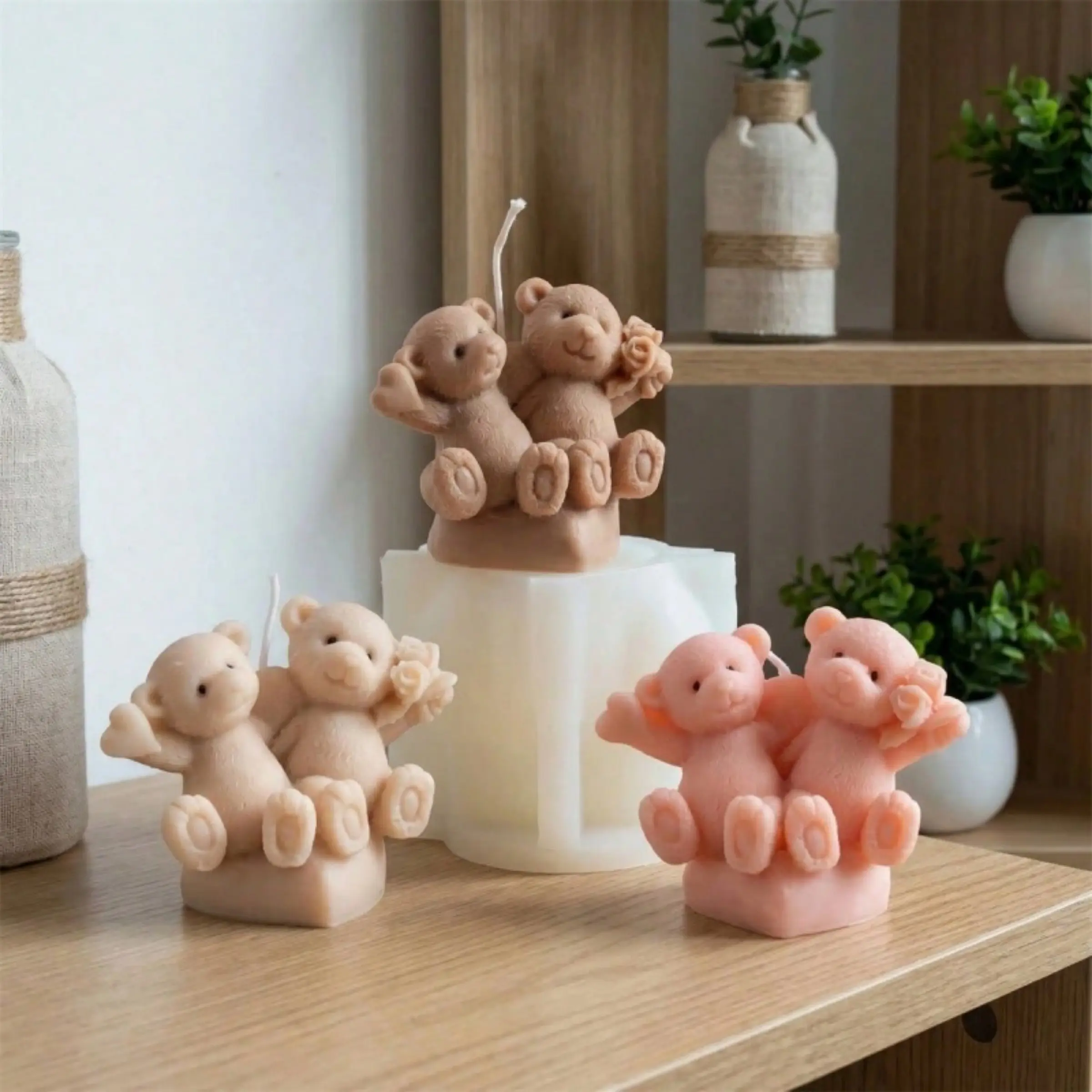 3D Teddy Bear Couple Silicone Candle Mold, Candle Molds For Candle Making, Romantic Hugging Bear with Flower Mold for Candle Making, Flexible Non-Stick Soap Resin Casting Mold for DIY Aromatherapy Candles Wedding Decor