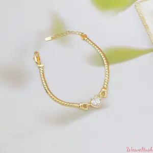 Light Luxury Gold Heart Shaped Zircon Bracelet for Women, Stylish Sparkling Dainty Charm Bracelet, Eye-Catching Personalized Fashion Jewelry, Minimalist Trendy Accessory for Daily Street Wear, Dating, Party & Holiday Gift Giving