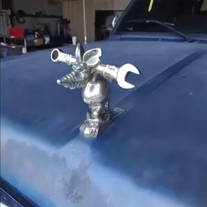 1pc Whimsical Mechanic Rat Hood Ornament - Durable Resin, Silvery Mouse Car Dashboard Decor with Wrench Detail, Perfect for Indoor/Outdoor Styling