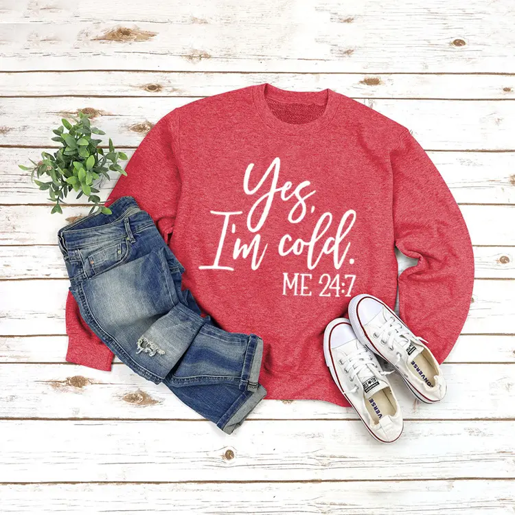 Red sweatshirt��white font��